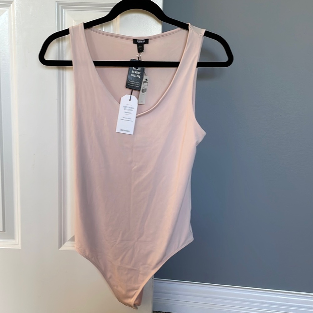 NWT Express body contour tank bodysuit size small